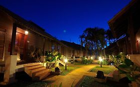 Ulek Beach Resort